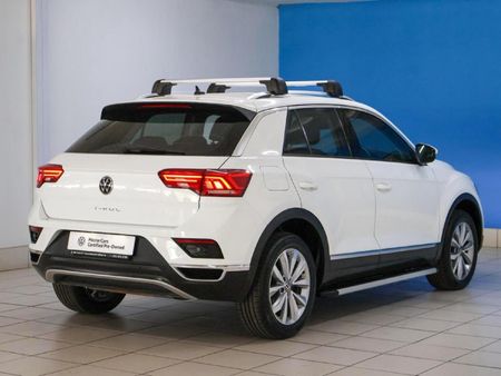 2021-Volkswagen-T-Roc-14-TSI-Design-Auto_11