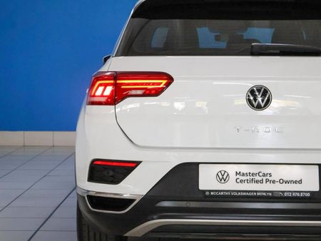 2021-Volkswagen-T-Roc-14-TSI-Design-Auto_12