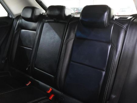 2021-Volkswagen-T-Roc-14-TSI-Design-Auto_19