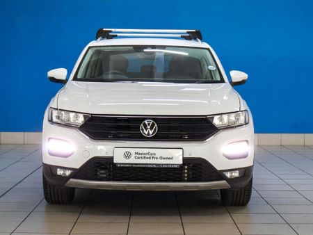 2021-Volkswagen-T-Roc-14-TSI-Design-Auto_4