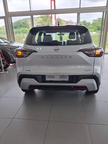 2026-Nissan-Magnite-10T-Acenta-Auto_5
