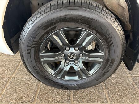 2024-Toyota-Hilux-28-GD-6-Raised-Body-Raider-Auto-Single-Cab_11