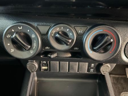 2024-Toyota-Hilux-28-GD-6-Raised-Body-Raider-Auto-Single-Cab_17