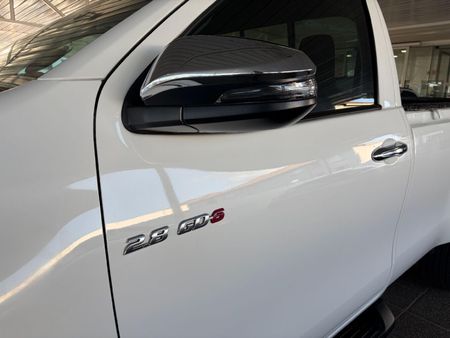 2024-Toyota-Hilux-28-GD-6-Raised-Body-Raider-Auto-Single-Cab_4