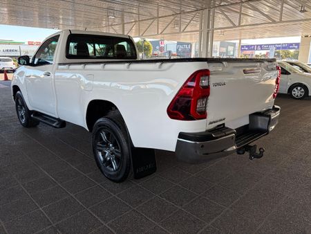 2024-Toyota-Hilux-28-GD-6-Raised-Body-Raider-Auto-Single-Cab_5