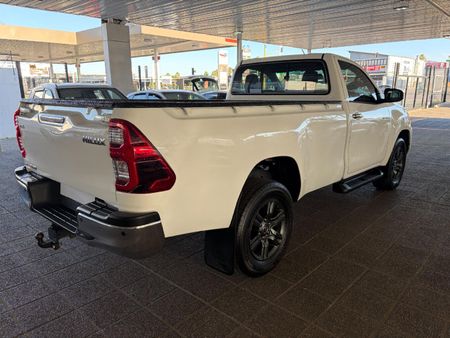 2024-Toyota-Hilux-28-GD-6-Raised-Body-Raider-Auto-Single-Cab_7