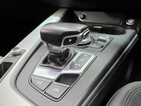 2017-Audi-A4-14-TFSI-Auto_12
