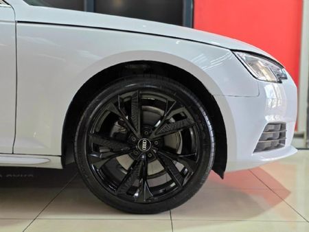 2017-Audi-A4-14-TFSI-Auto_8