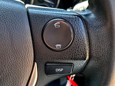2015-Toyota-Corolla-16-Sprinter_16