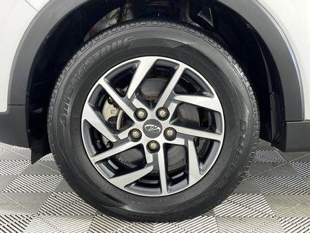 2022-Mahindra-XUV-300-15D-W8_4