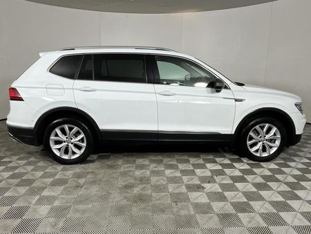 2019-Volkswagen-Tiguan-Allspace-20-TSI-Highline-4Motion-Auto-162kW_15