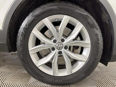 2019-Volkswagen-Tiguan-Allspace-20-TSI-Highline-4Motion-Auto-162kW_5