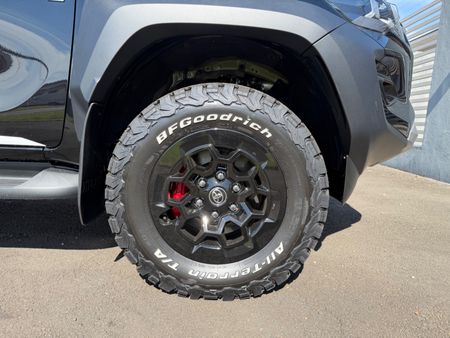 2026-Toyota-Hilux-2026-Toyota-Hilux-28-GD-6-GR-SPORT-Double-Cab-4x4_13