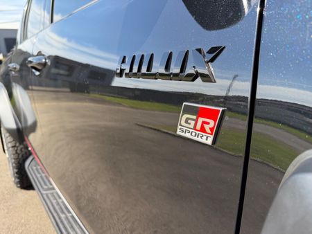 2026-Toyota-Hilux-2026-Toyota-Hilux-28-GD-6-GR-SPORT-Double-Cab-4x4_14