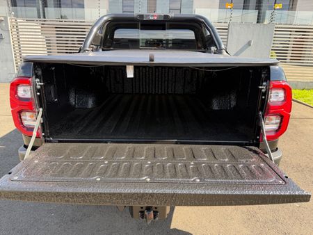 2026-Toyota-Hilux-2026-Toyota-Hilux-28-GD-6-GR-SPORT-Double-Cab-4x4_15