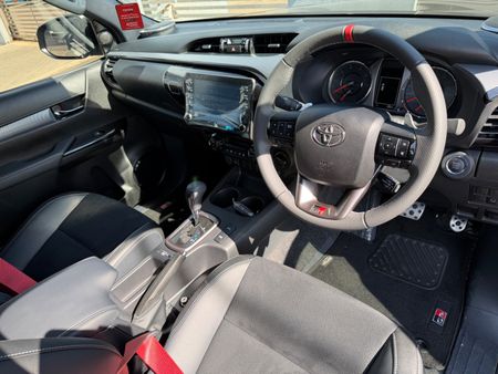 2026-Toyota-Hilux-2026-Toyota-Hilux-28-GD-6-GR-SPORT-Double-Cab-4x4_16