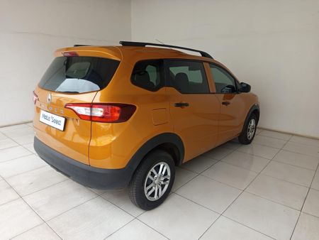 2024-Renault-Triber-10-Expression_6