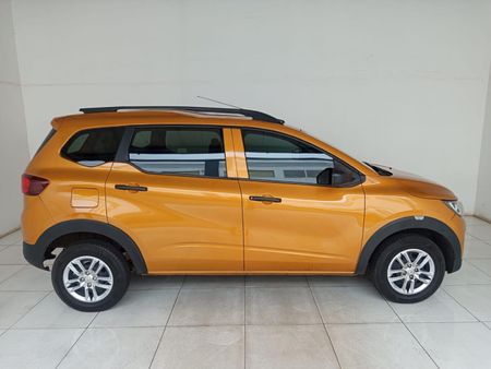 2024-Renault-Triber-10-Expression_7
