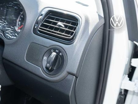 2025-Volkswagen-Polo-Vivo-14_21