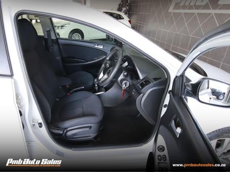 2019-Hyundai-Accent-16-GLS-Fluid_11