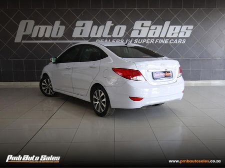 2019-Hyundai-Accent-16-GLS-Fluid_4