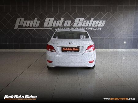 2019-Hyundai-Accent-16-GLS-Fluid_5