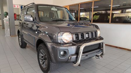 2016-Suzuki-Jimny-13_0