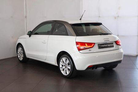 2012-Audi-A1-14-TFSI-3-dr-Ambition_10