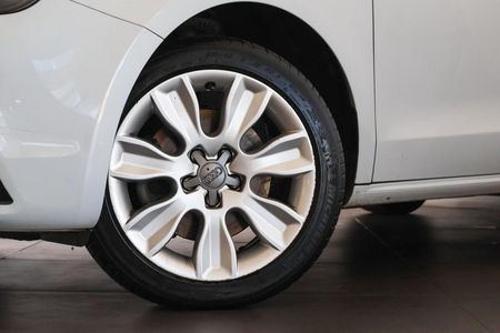 2012-Audi-A1-14-TFSI-3-dr-Ambition_2
