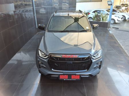 2026-Isuzu-D-Max-19-DDI-HR-X-Rider-Auto-Double-Cab_8