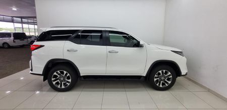 2025-Toyota-Fortuner-28-GD-6-4x4-Auto_23