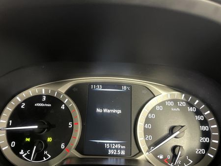 2019-Nissan-Navara-23D-Stealth-Double-Cab_2
