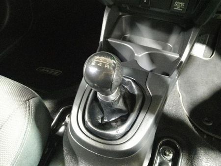 2020-Honda-Jazz-12-Trend_16