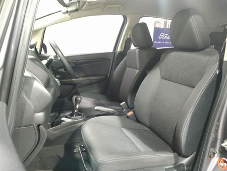 2020-Honda-Jazz-12-Trend_7