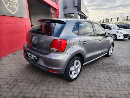 2020-Volkswagen-Polo-Vivo-16-Highline-5-dr_3