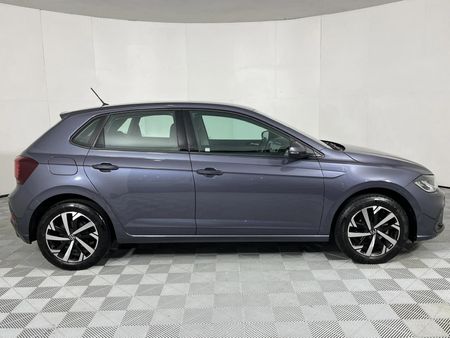 2023-Volkswagen-Polo-10-TSI-Life_13