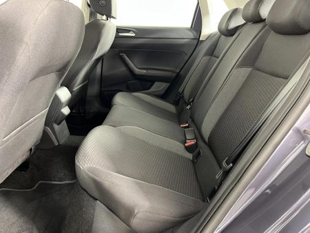 2023-Volkswagen-Polo-10-TSI-Life_2