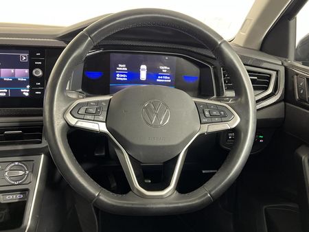 2023-Volkswagen-Polo-10-TSI-Life_8