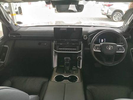 2025-Toyota-Land-Cruiser-300-V6-33D-ZX_5
