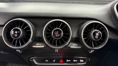 2016-Audi-TT-Coupe-20-TFSI-Auto-45-TFSI_15