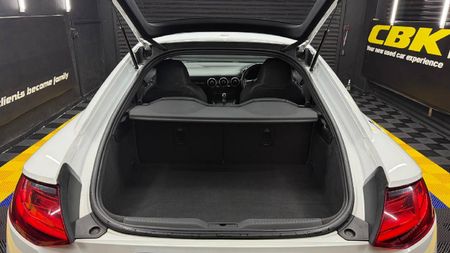 2016-Audi-TT-Coupe-20-TFSI-Auto-45-TFSI_6