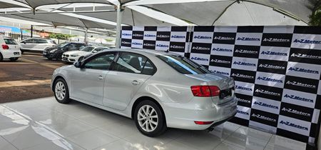 2014-Volkswagen-Jetta-VI-14-TSI-Comfortline-Auto_4