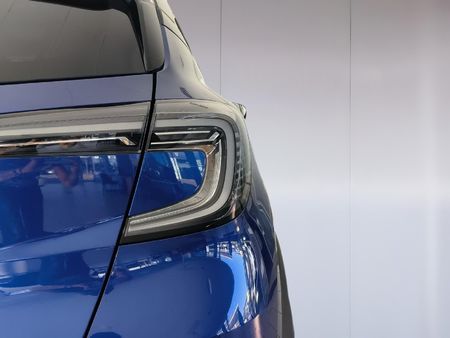 2026-Renault-Captur-13T-Esprit-Alpine-EDC-Auto_11