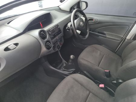 2018-Toyota-Etios-15-Xi-5-dr_6