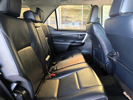 2025-Toyota-Fortuner-24-GD-6-RB-Auto_8