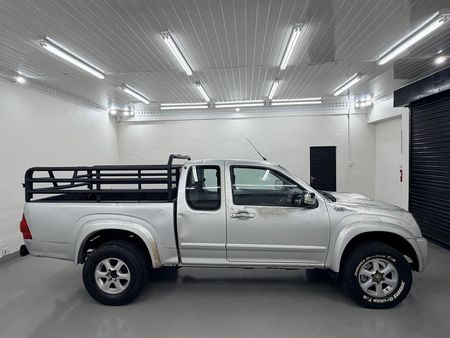 2008-Isuzu-KB-KB280-Extended-Cab_3