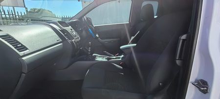 2015-Ford-Ranger-32-TDCi-XLS-SuperCab_14