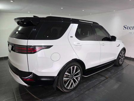 2022-Land-Rover-Discovery-30-TD-SE-R-Dynamic-D300_9