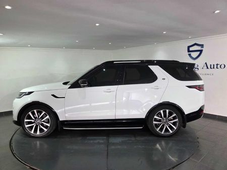 2022-Land-Rover-Discovery-30-TD-SE-R-Dynamic-D300_5