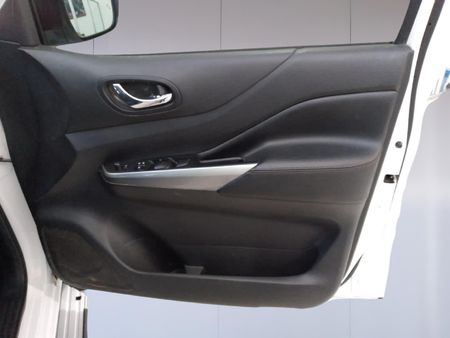 2024-Nissan-Navara-25-DDTi-LE-Plus-4X4-Auto-Double-Cab_14